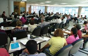 ¿Cómo encontrar empleo si eres Universitario?.